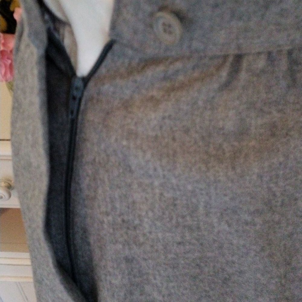 Vintage Cassidy Gray Wool Skirt - Picture 4 of 8